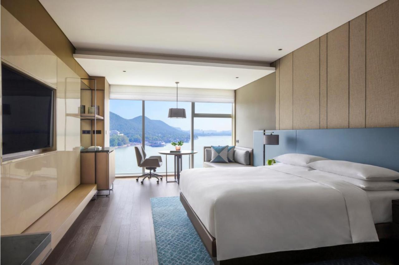 Xuzhou Marriott Hotel Lakeview Екстериор снимка