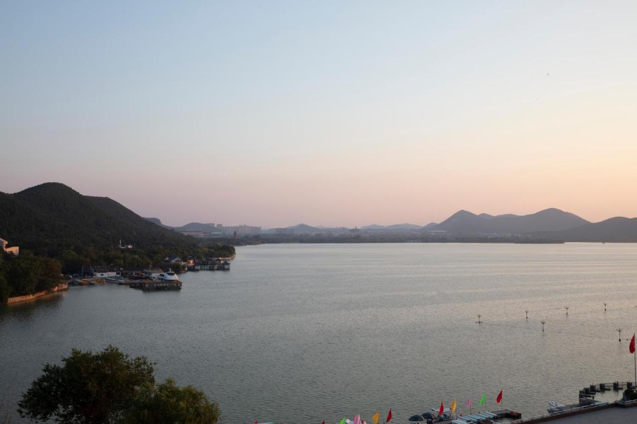 Xuzhou Marriott Hotel Lakeview Екстериор снимка