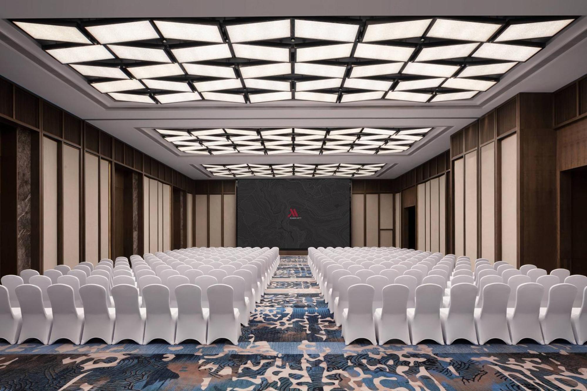 Xuzhou Marriott Hotel Lakeview Екстериор снимка