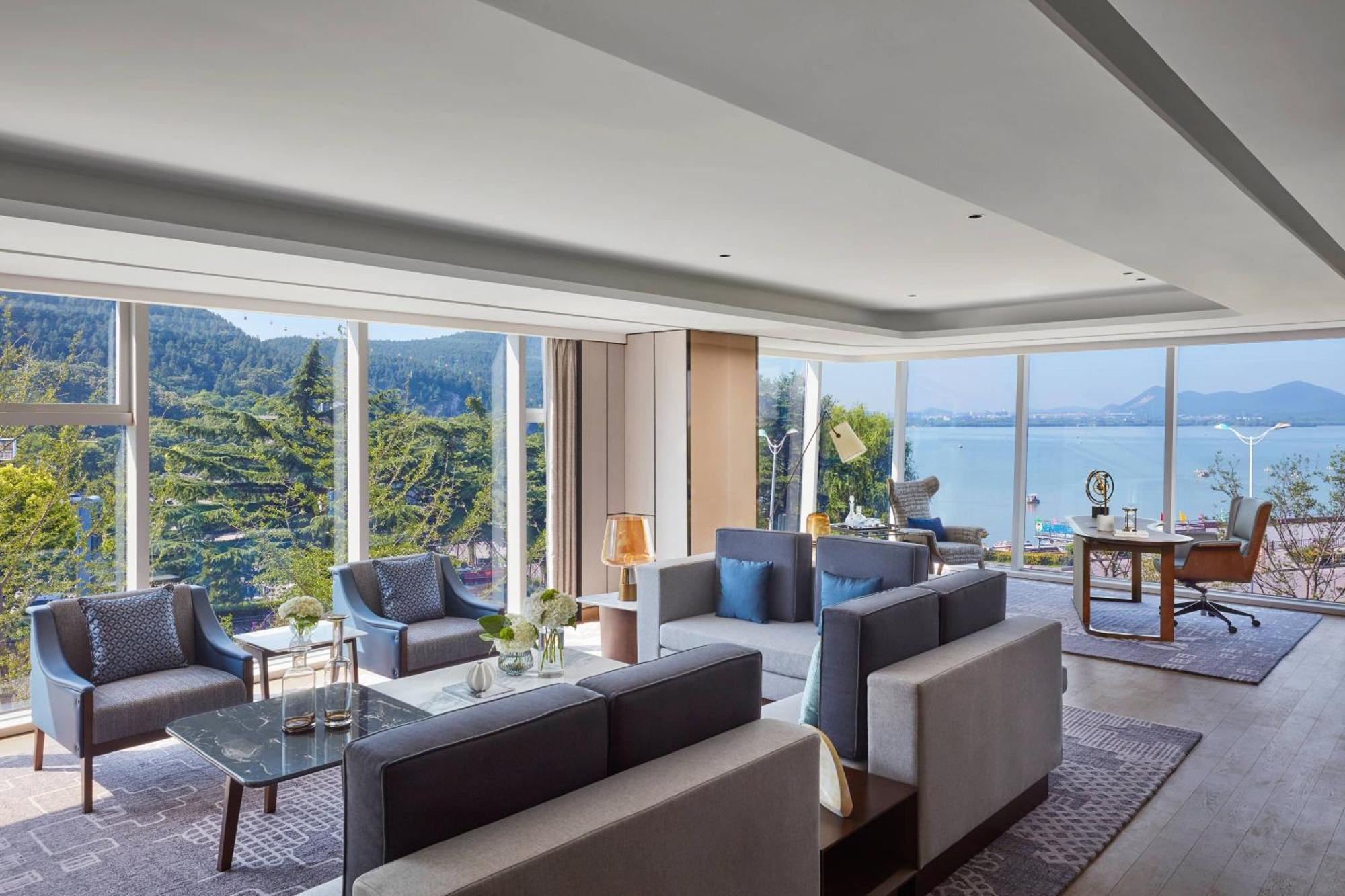 Xuzhou Marriott Hotel Lakeview Екстериор снимка